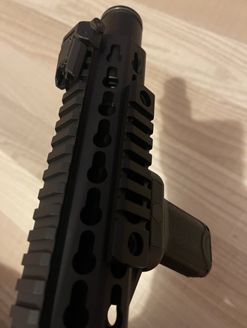 A real photo of KeyMod RIS rail 93 mm Vector Optics by Buliga (5)