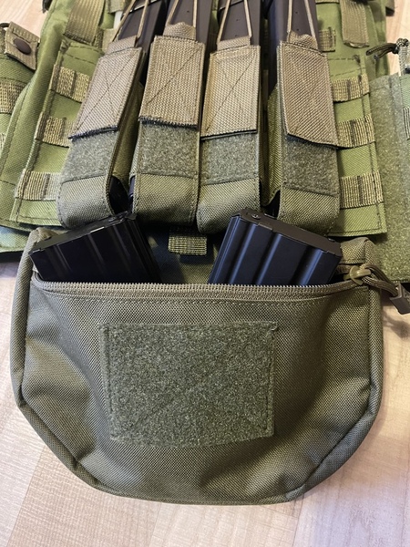 A real photo of Drop-Down Utility Pouch for Armor Carrier Mod.2 8Fields Olive by Buliga (5)