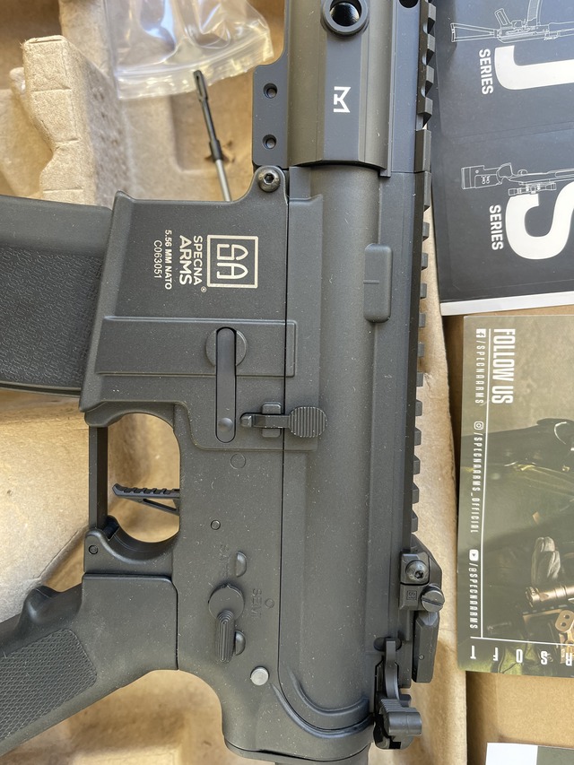 A real photo of Replica asalt SA-C21 CORE HAL ETU Specna Arms Negru by Stefan (3)