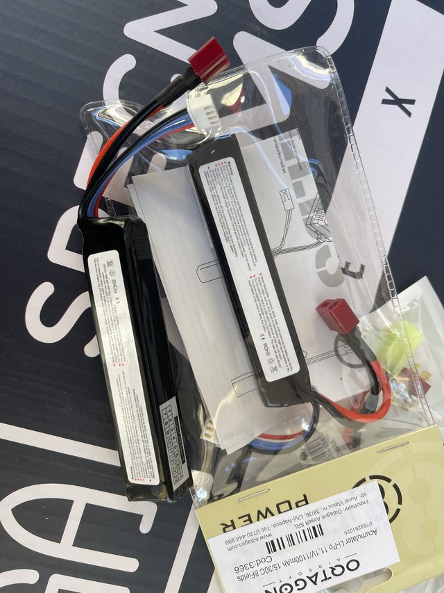 A real photo din Acumulator Li-Po 11.1V/1100mAh 15/30C 8Fields by Stefan (3)