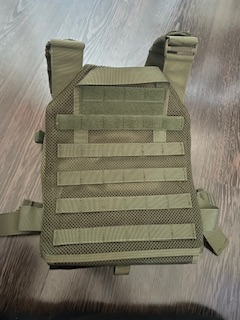 A real photo of Tactical Vest Ultralight 8Fields Olive by IonD (1)