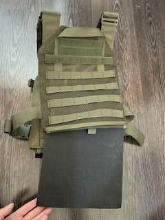 A real photo of Tactical Vest Ultralight 8Fields Olive by IonD (4)