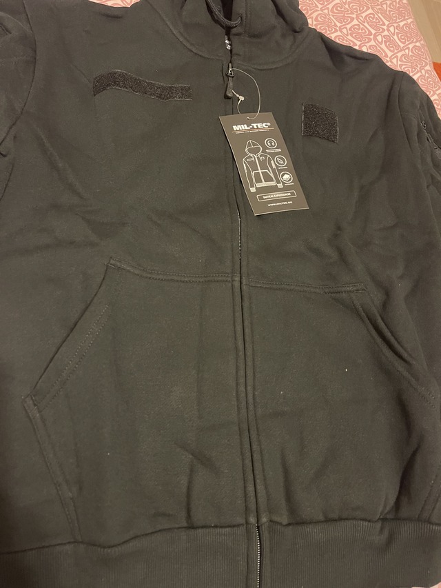 A real photo of Hoodie Mil-Tec Black M by Stefan (4)