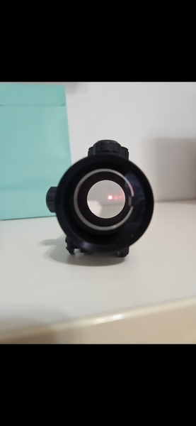 A real photo of Red Dot 1x40 Reflex sight Theta Optics by Petru (3)
