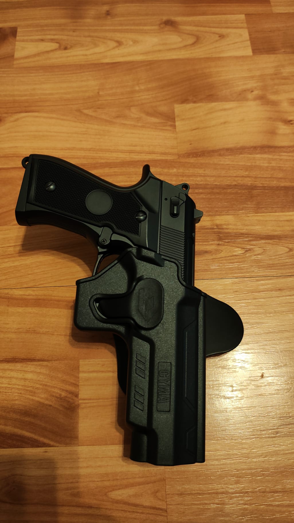 A real photo of Toc pistol CM.126/ CM.132S Cyma by Cornel (2)