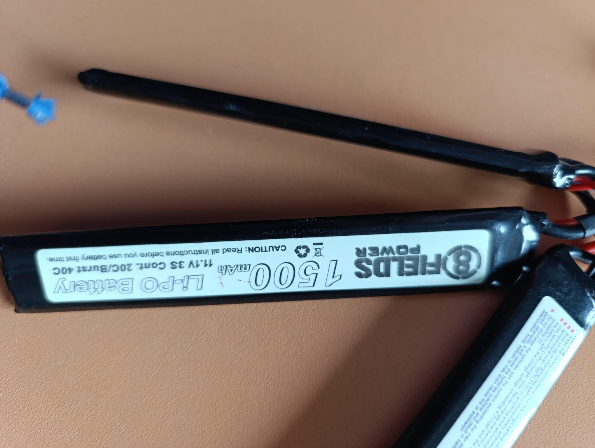 A real photo of Battery Li-Po 11.1V/1500mAh 20/40C Deans 8Fields by RYAN (1)