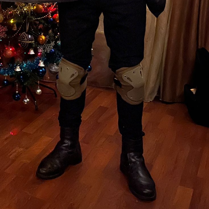 A real photo of Knee Pads XPD Invader Gear Coyote by Hans (5)