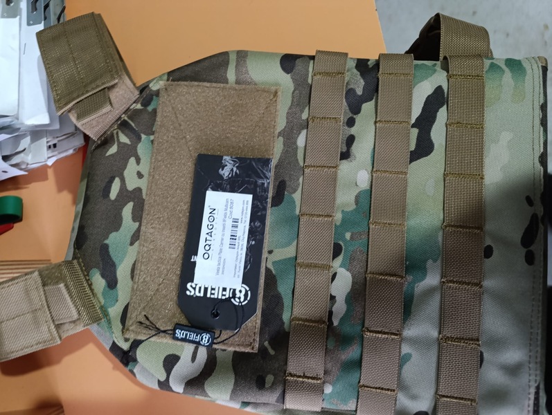 A real photo of Vesta tactica Plate Carrier cu insertii 8Fields Multicam by RYAN (4)