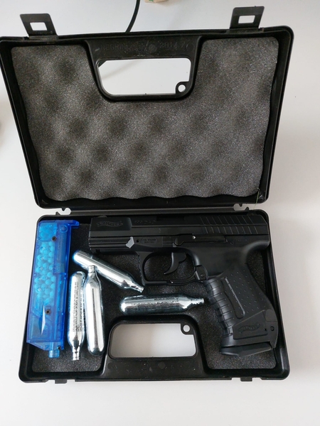 A real photo din Cutie mica transport pistol CyberGun by Forest (2)