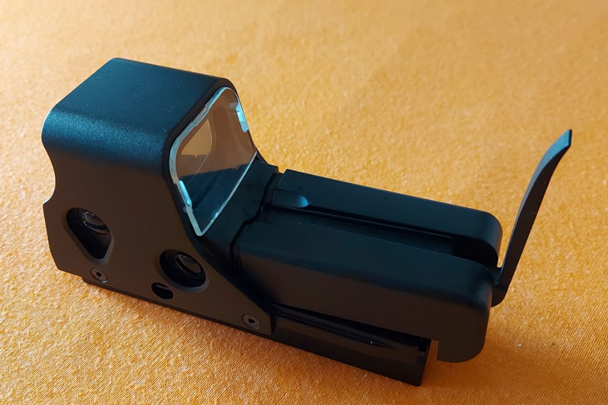 A real photo din Red Dot 552 ACM by donREVE (1)