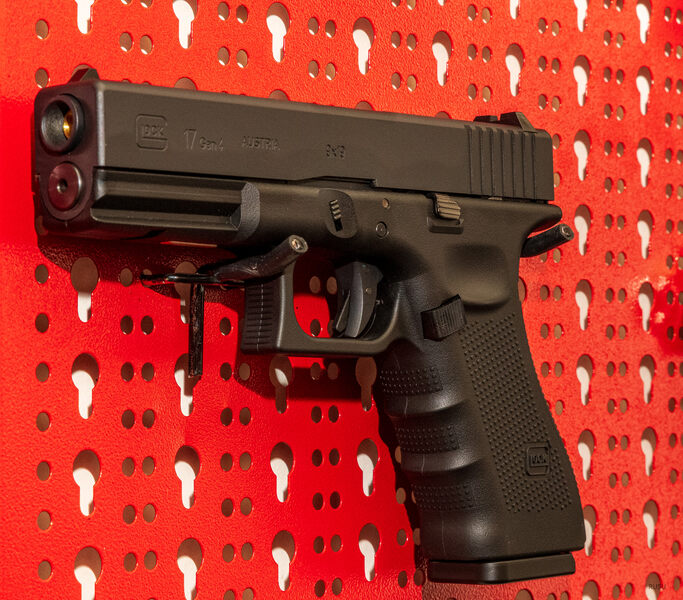 A real photo din Replica pistol Glock 17 Gen 4 Metal GBB CO2 Umarex by "Soldat" (5)