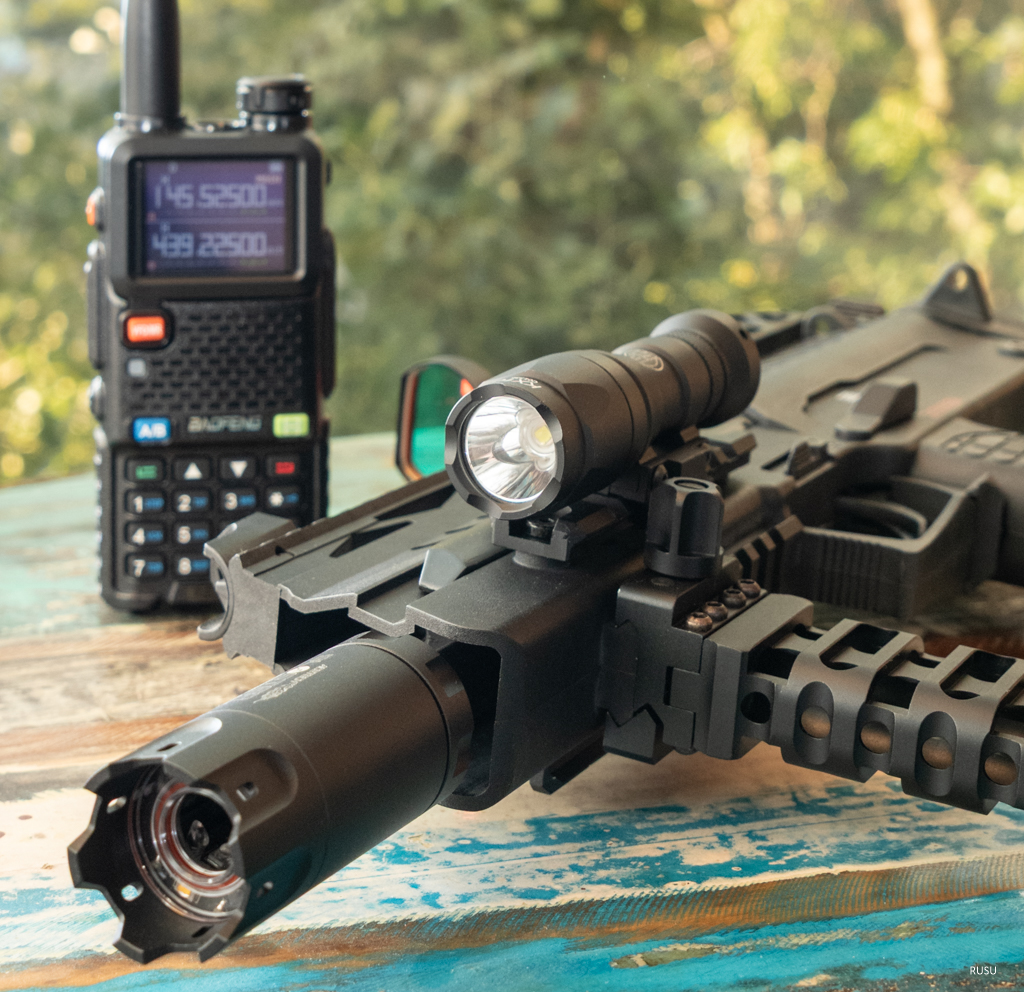 A real photo of Tactical Flashlight LED 200 lumens Element Small by Minotavr (1)