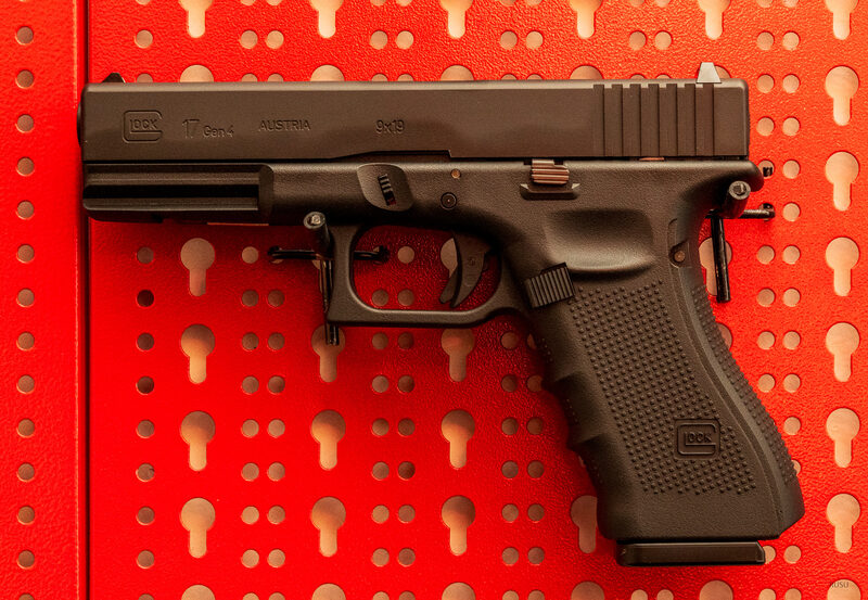 A real photo din Replica pistol Glock 17 Gen 4 Metal GBB CO2 Umarex by "Soldat" (4)
